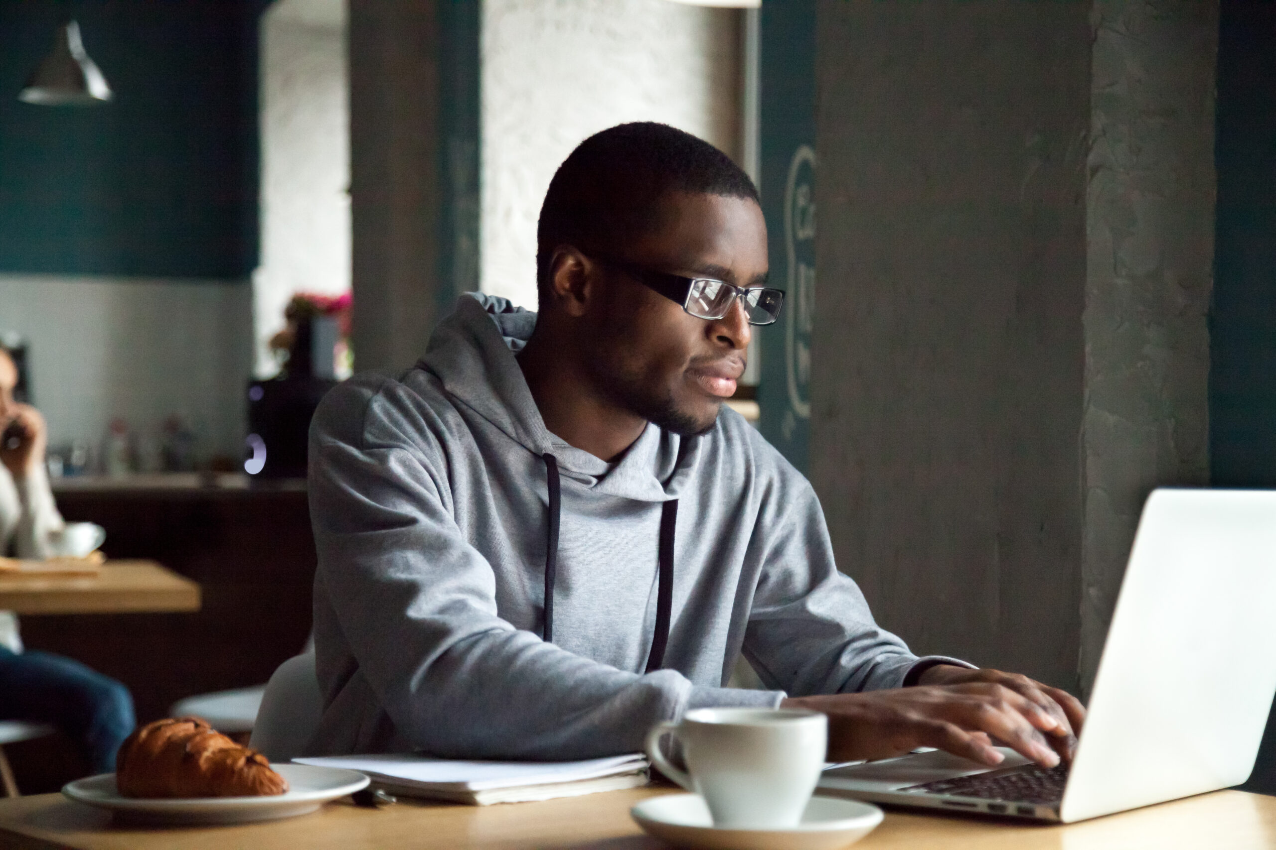 Man performing search online